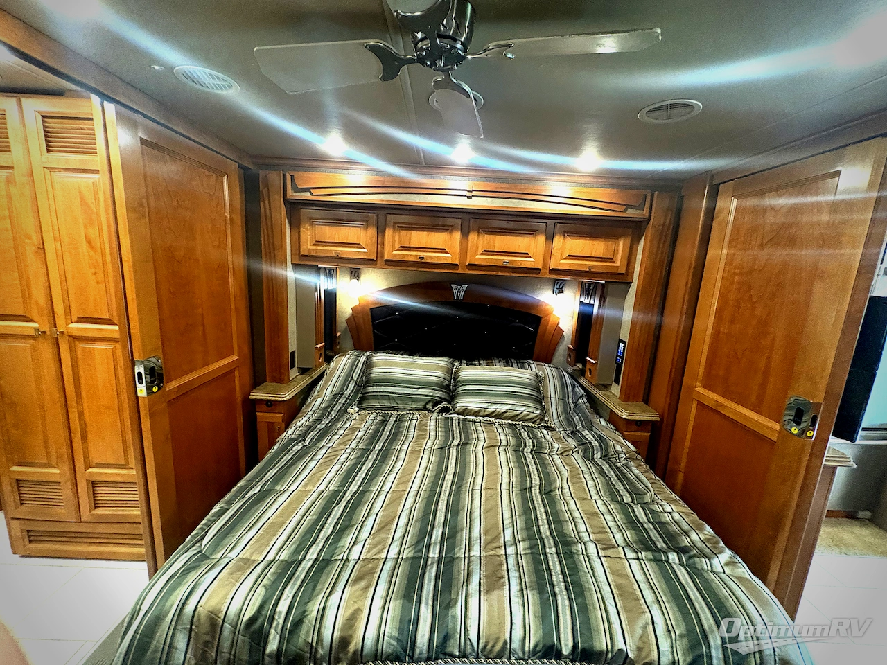 2017 Tiffin Phaeton 40 QBH Photo 14