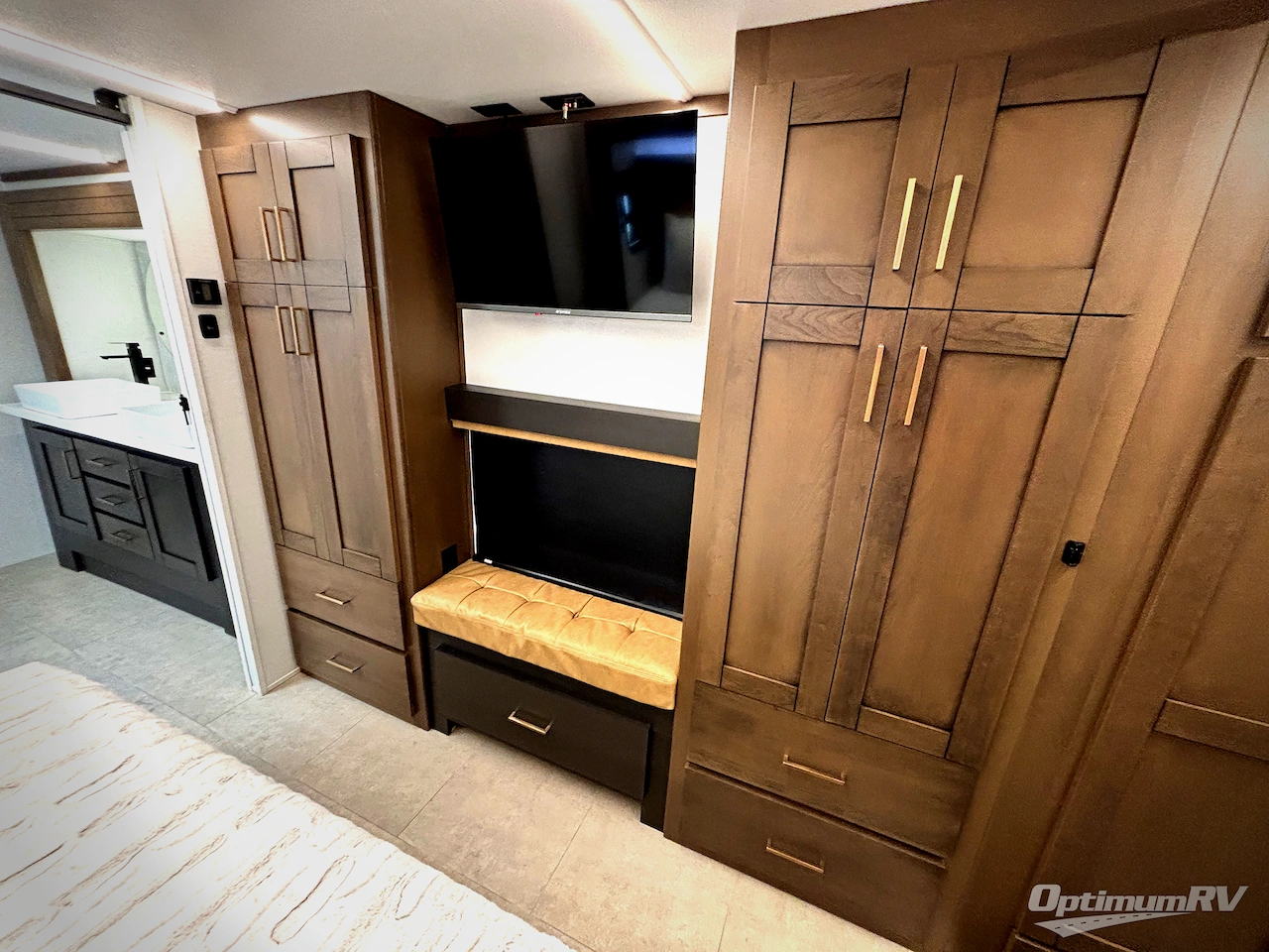 2025 Heartland Bighorn 391MFB Photo 15