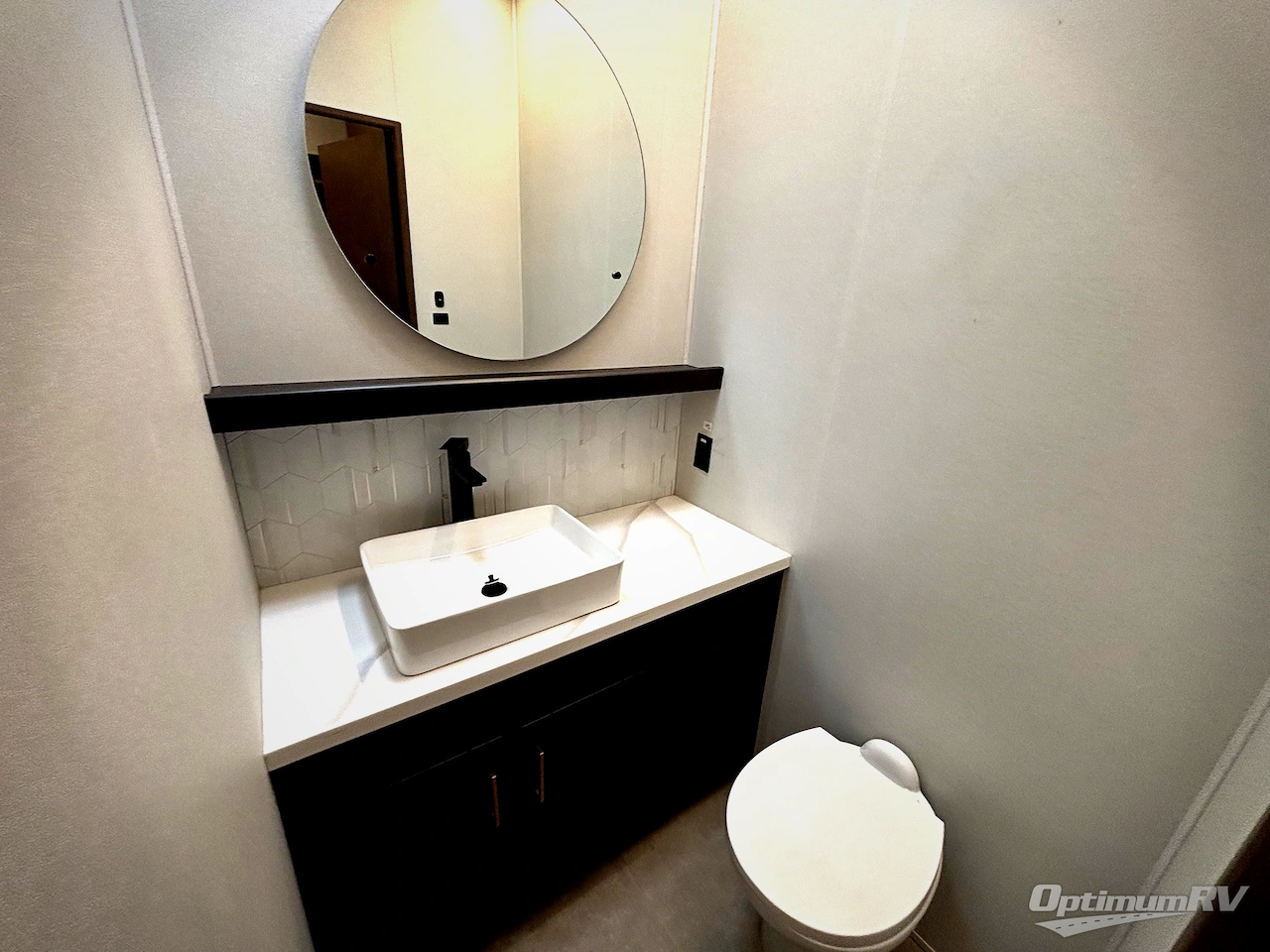 2025 Heartland Bighorn 391MFB Photo 16