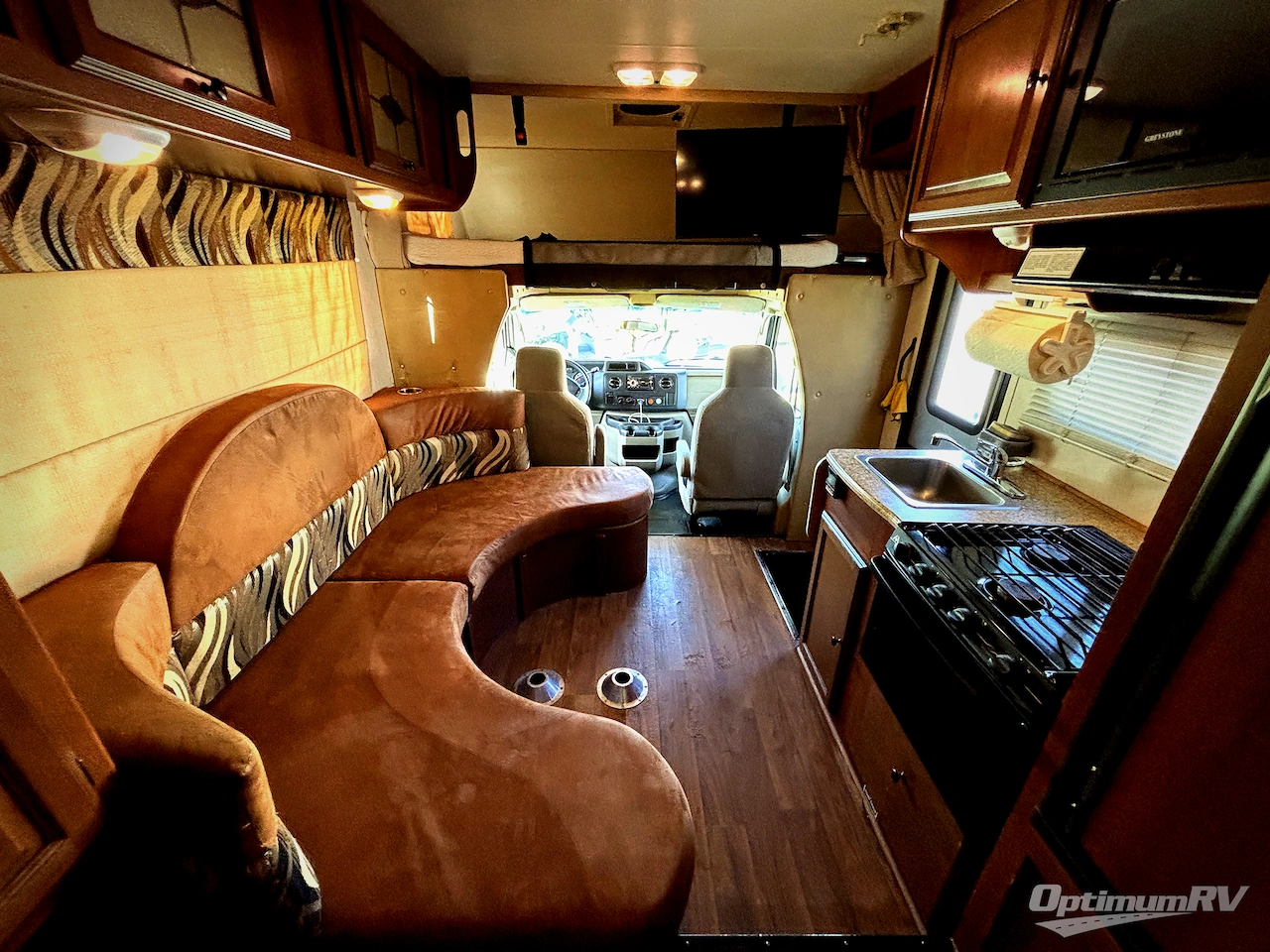 2013 Coachmen Leprechaun 210QB Ford 350 Photo 5