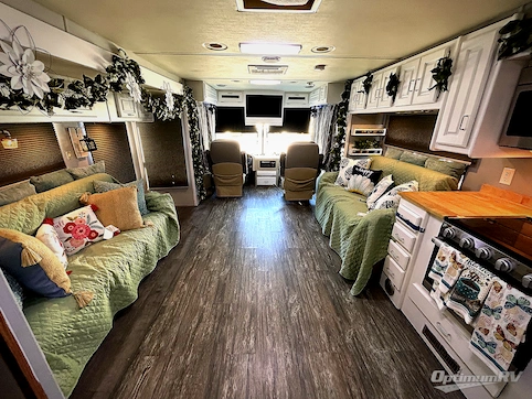 2003 Holiday Rambler Endeavor 36PST RV Photo 2