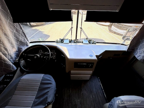 2003 Holiday Rambler Endeavor 36PST RV Photo 3