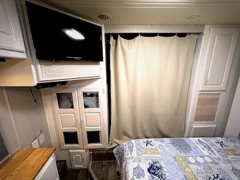 2003 Holiday Rambler Endeavor 36PST RV Floorplan Photo