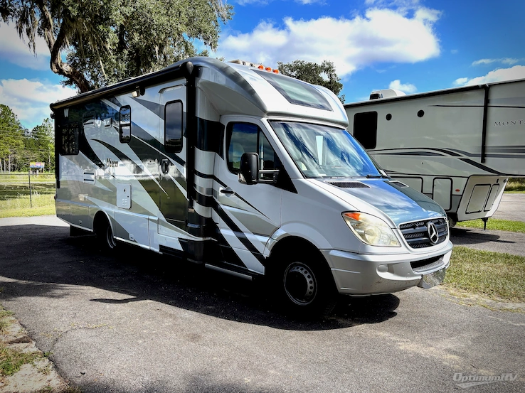 2014 Winnebago View Profile 24G RV Photo 1