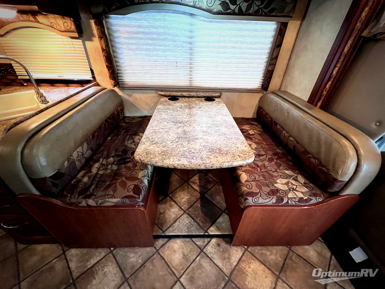 2013 Thor Four Winds 28Z Photo 18