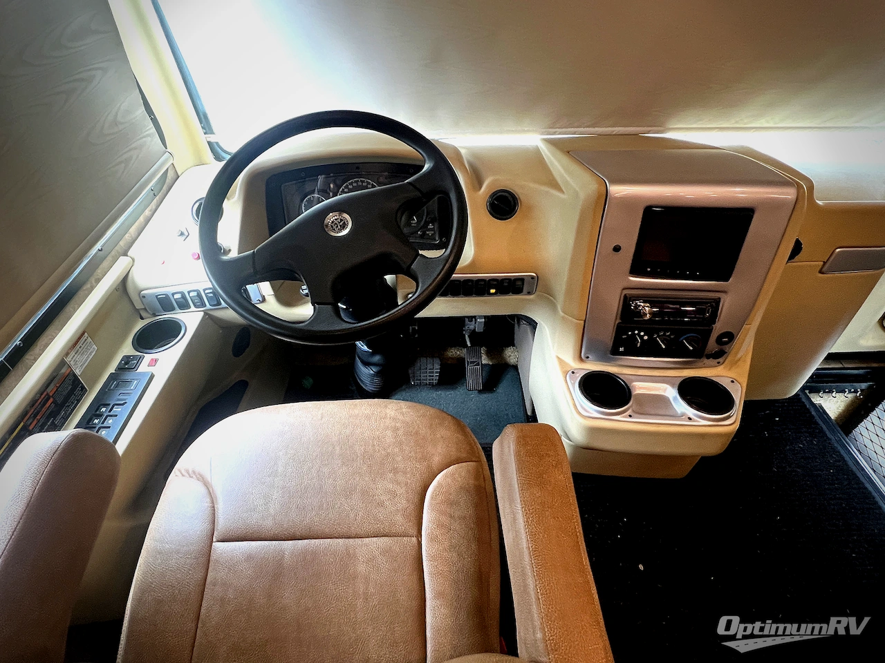 2014 Tiffin Allegro Breeze 28 BR Photo 9