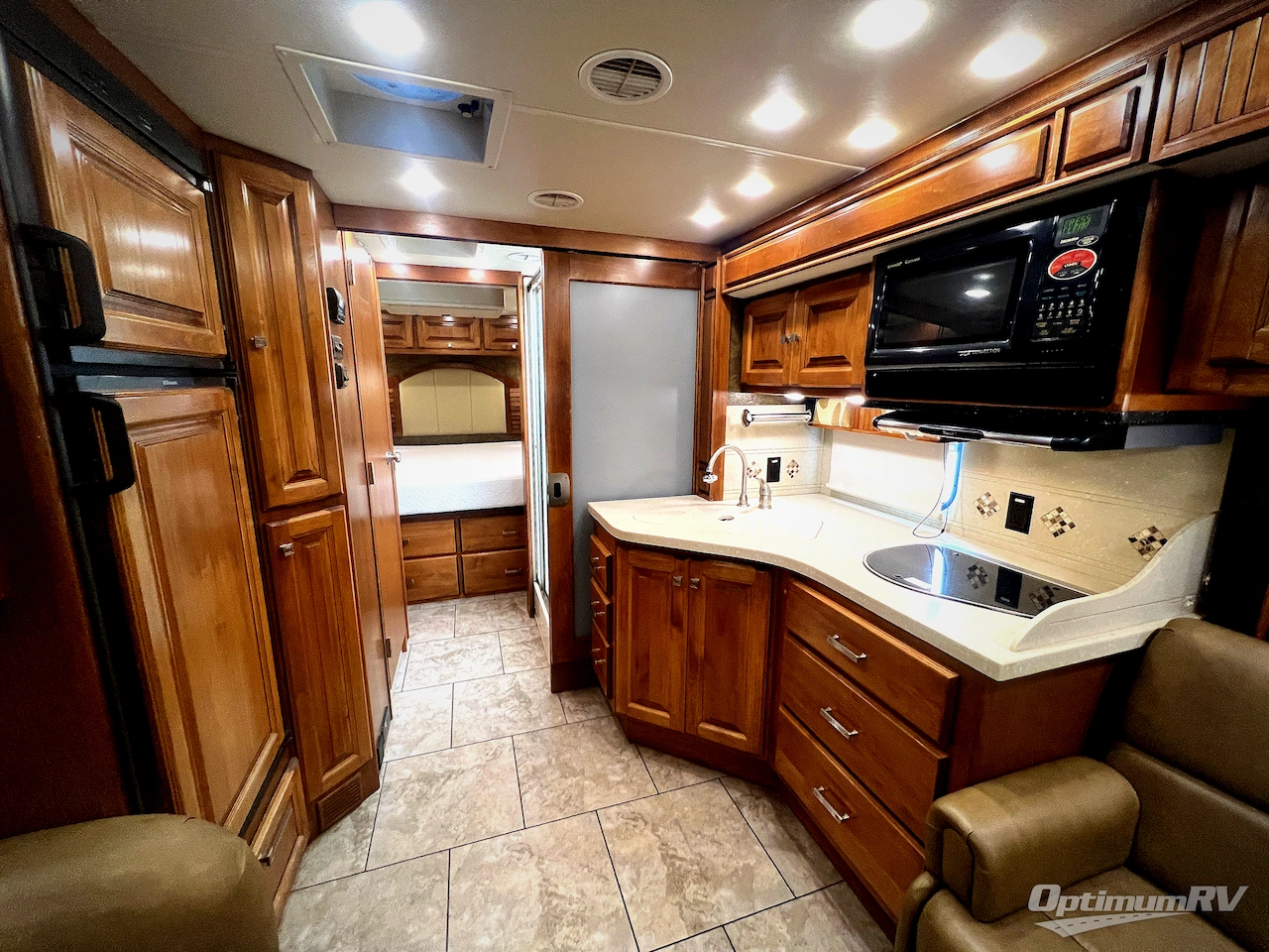 2014 Tiffin Allegro Breeze 28 BR Photo 17