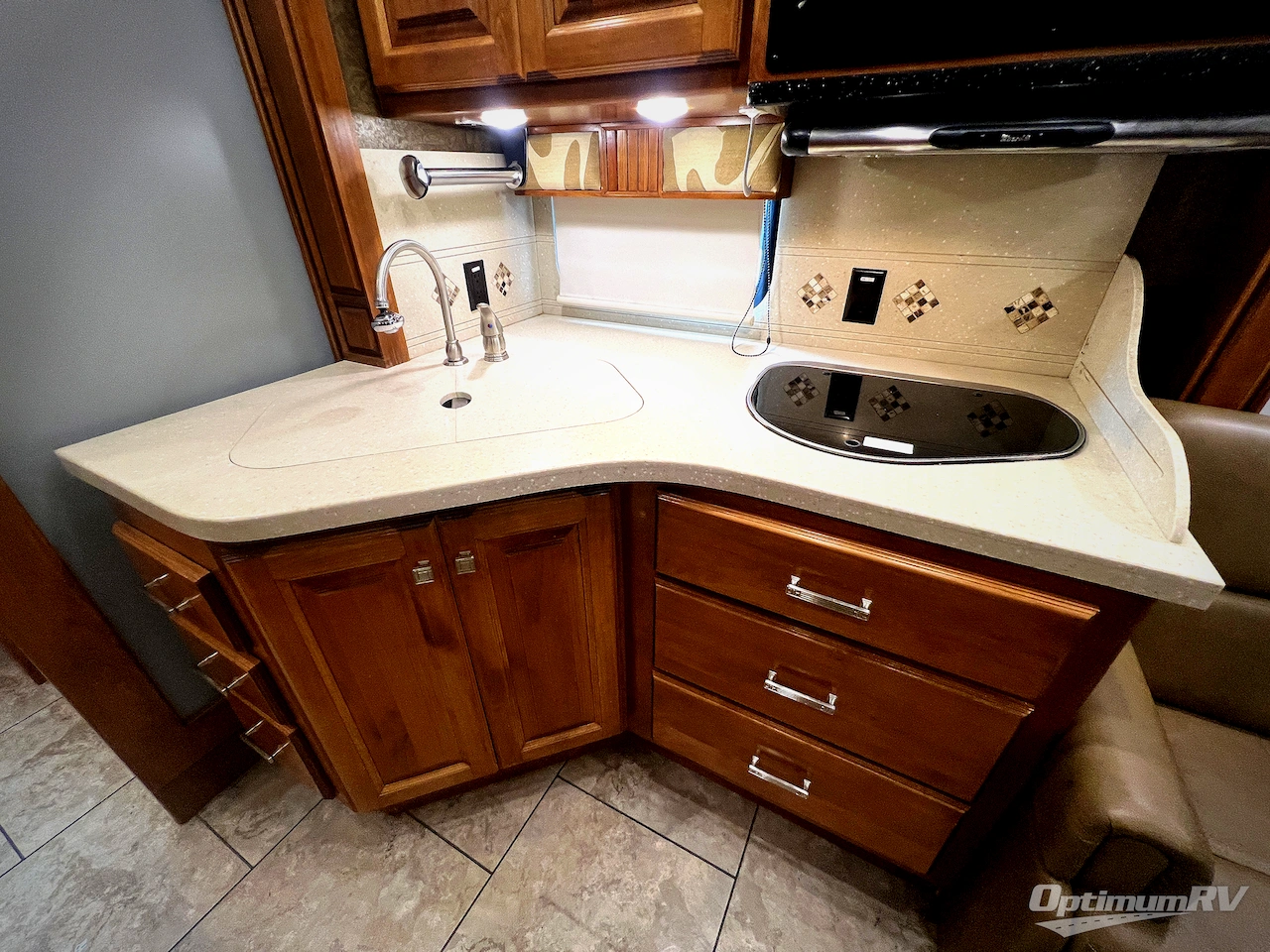 2014 Tiffin Allegro Breeze 28 BR Photo 19