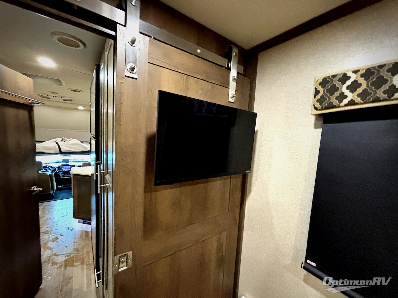 2020 Dynamax Isata 5 36DS Photo 19