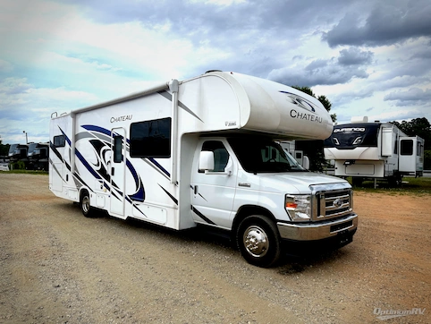 2023 Thor Chateau 31EV RV Photo 4