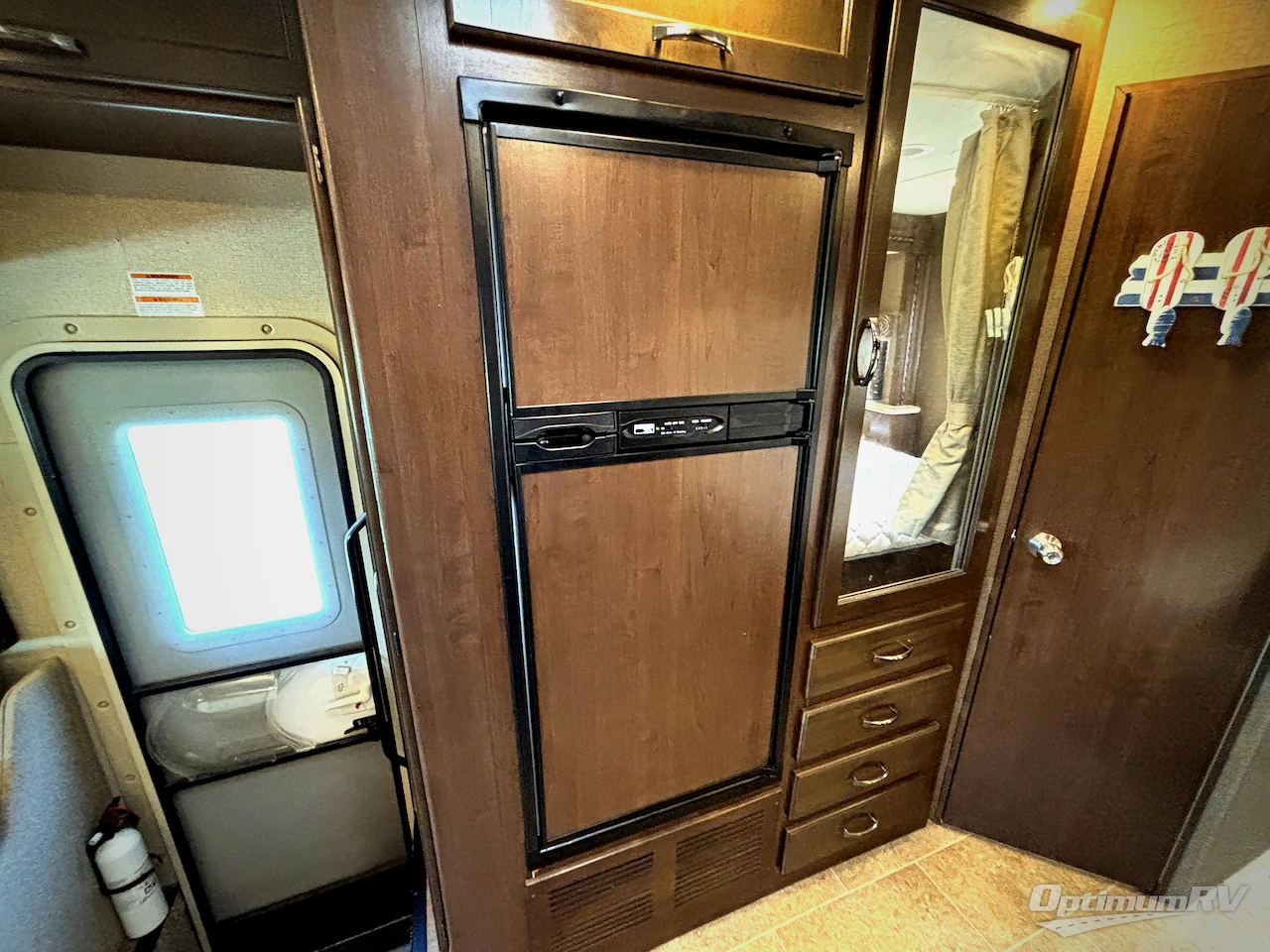 2018 Thor Chateau 26B Photo 16