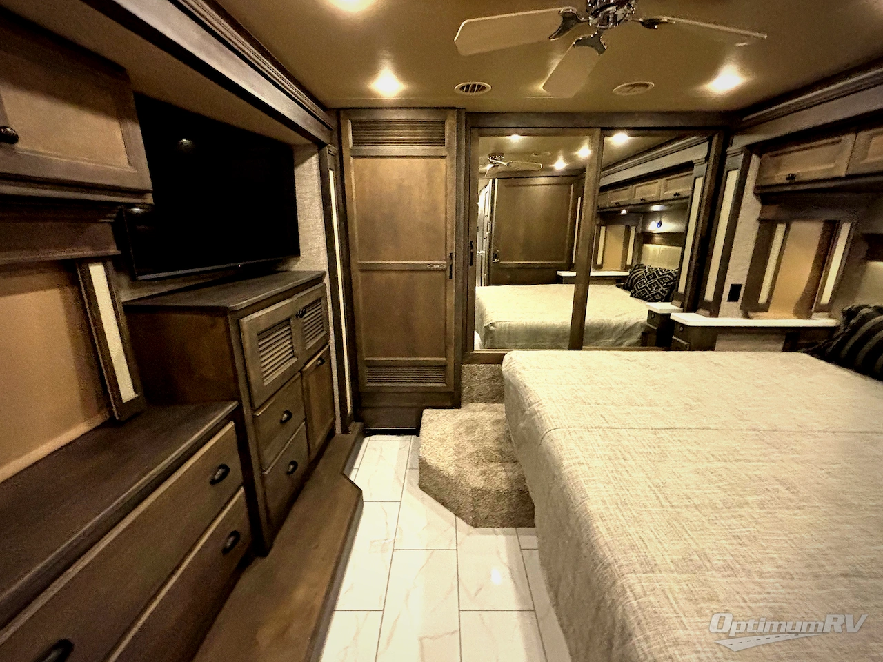 2023 Tiffin Allegro RED 360 33 AA Photo 16