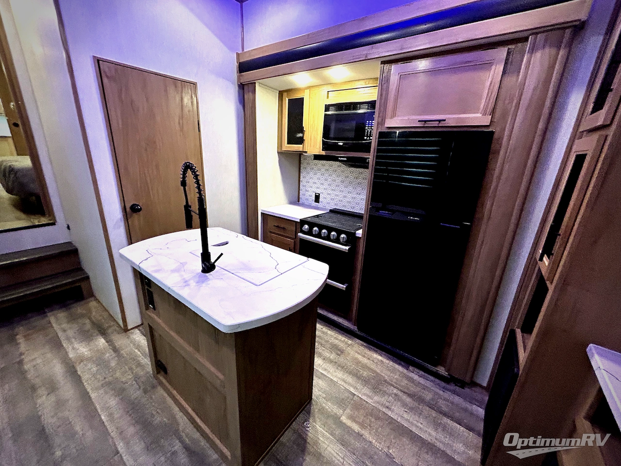 2023 Forest River Cherokee Arctic Wolf Suite 3910 Photo 14