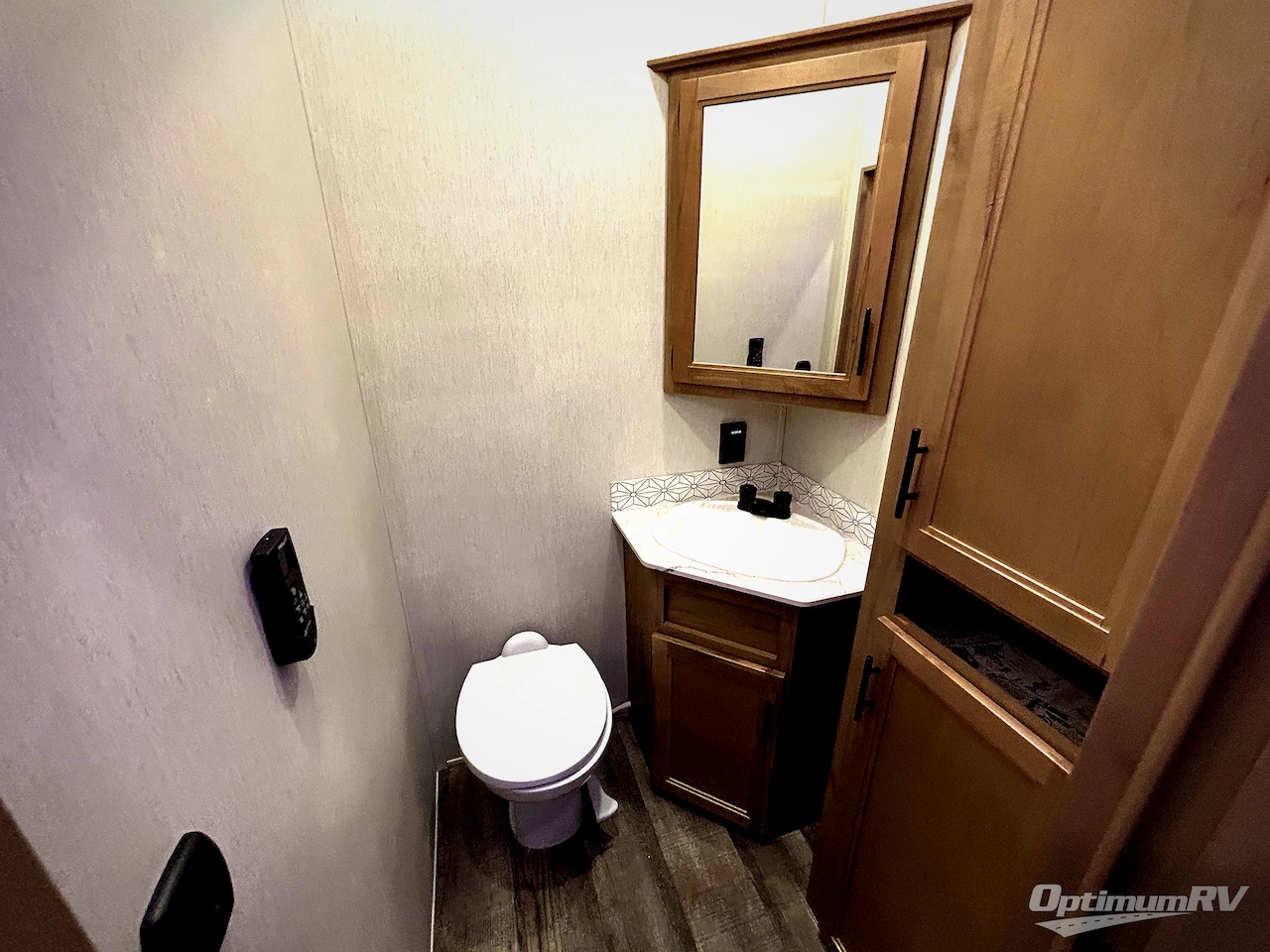 2023 Forest River Cherokee Arctic Wolf Suite 3910 Photo 17