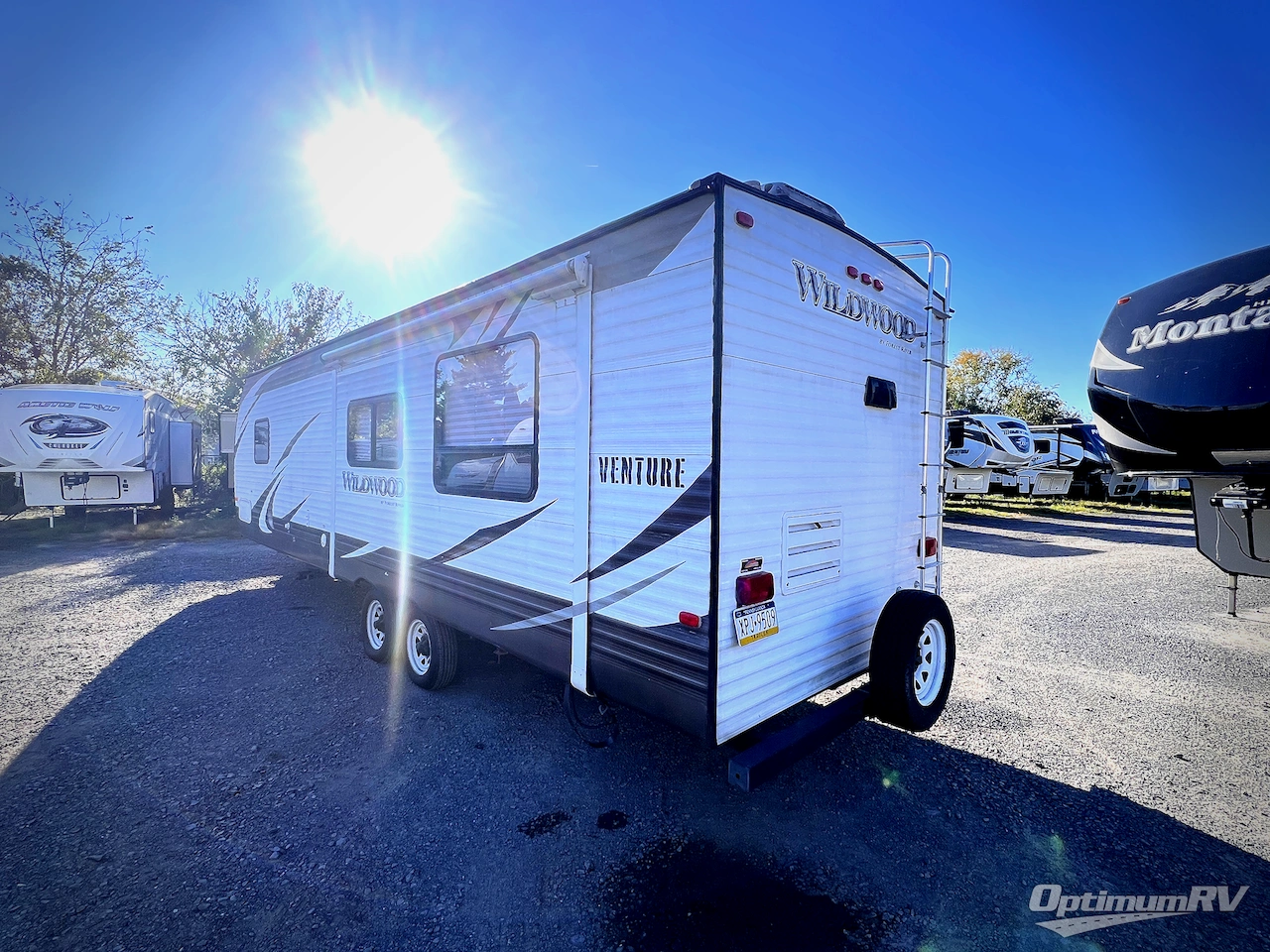 2015 Forest River Wildwood 27RKSS Photo 3