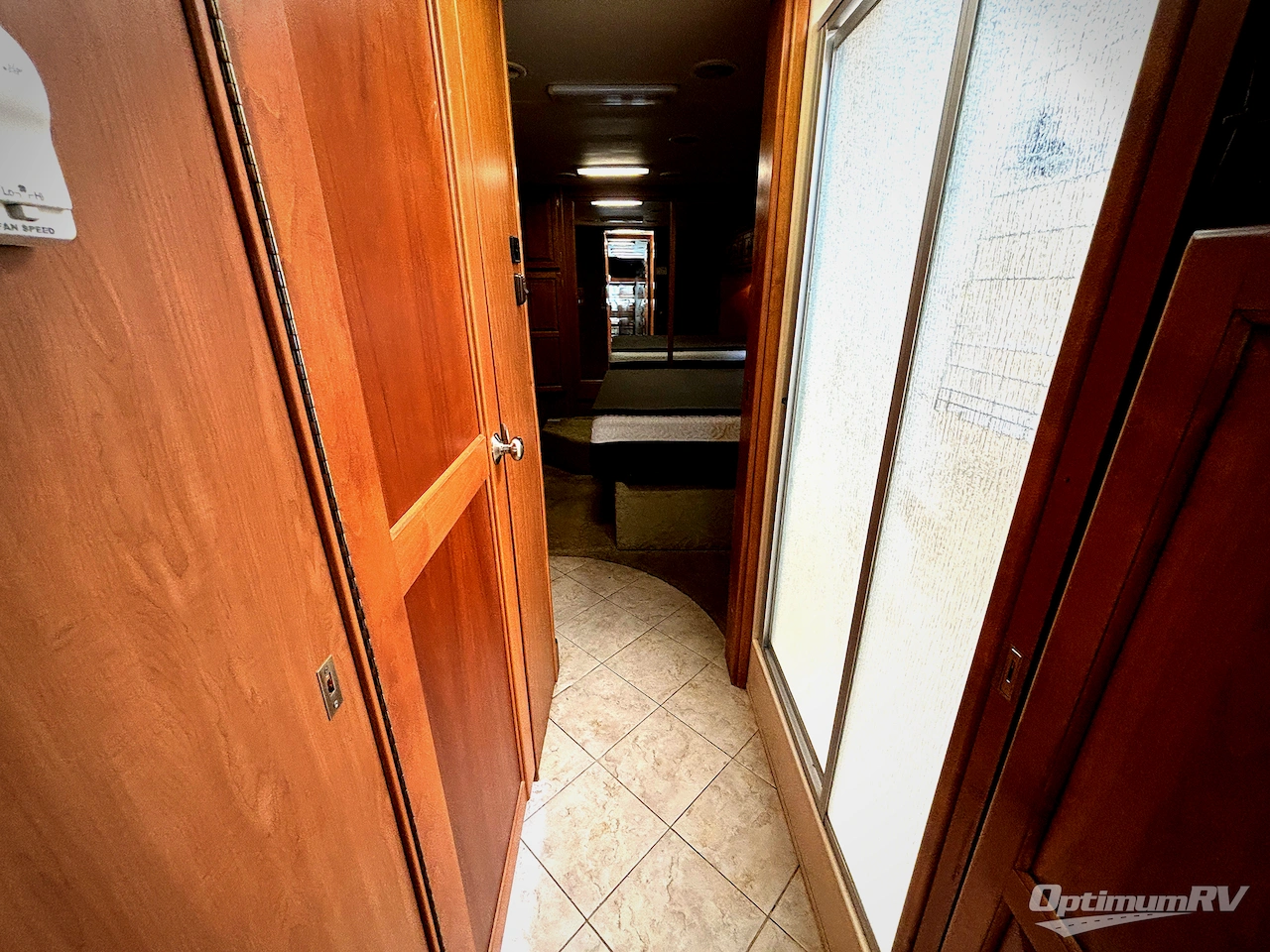 2007 Tiffin Phaeton 40 QSH Photo 16