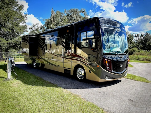 Used 2018 Fleetwood RV Pace Arrow 36U Featured Photo
