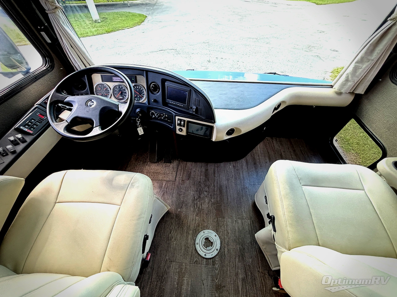 2018 Fleetwood Pace Arrow 36U Photo 8