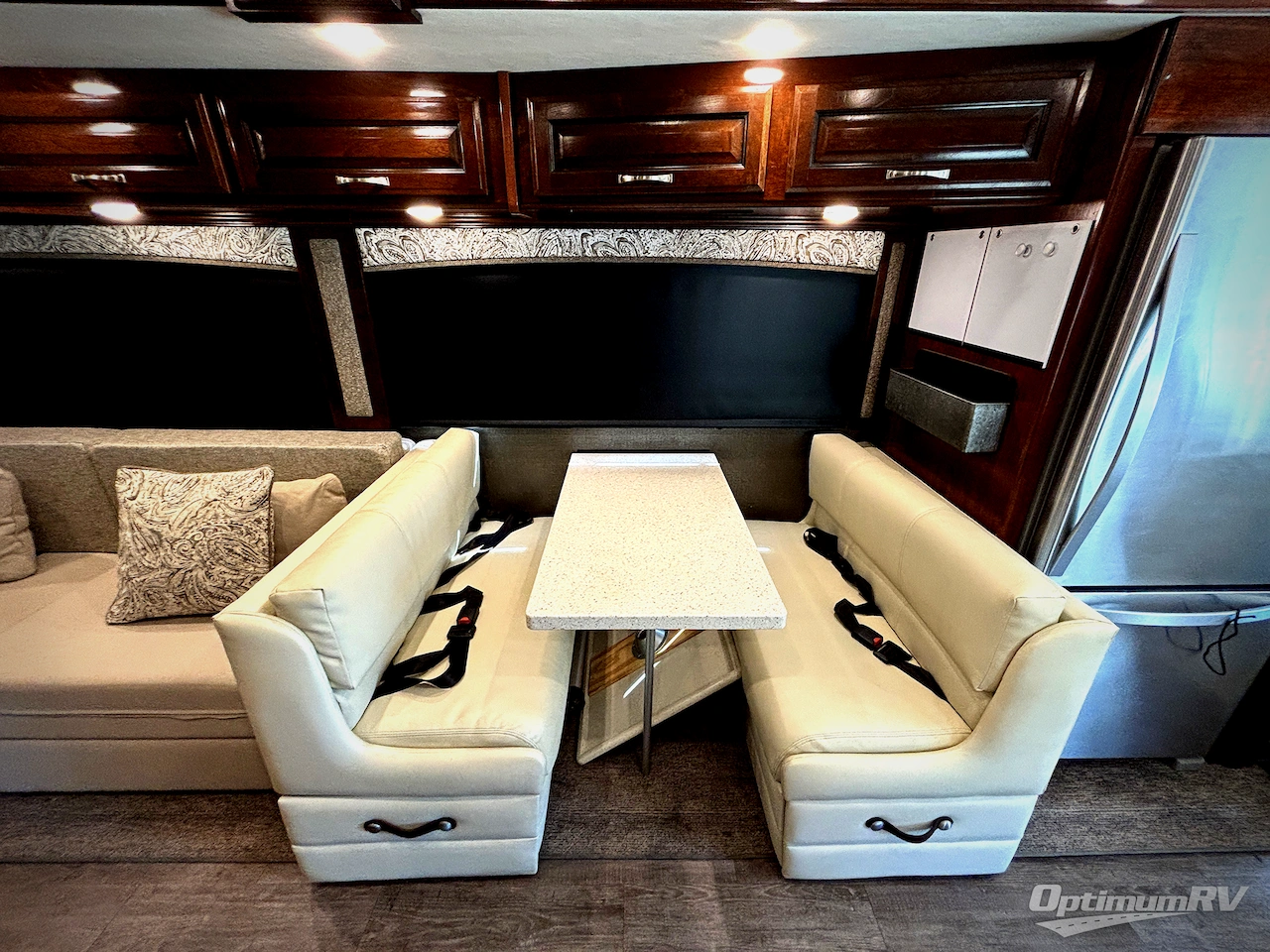 2018 Fleetwood Pace Arrow 36U Photo 11