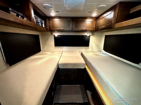 2021 Tiffin Wayfarer 25LW RV Photo 4