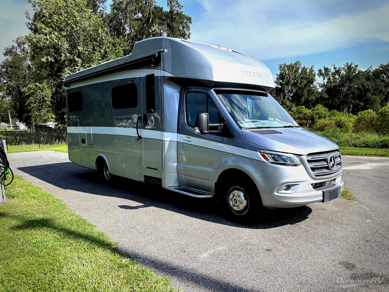 2021 Tiffin Wayfarer 25LW Photo 1