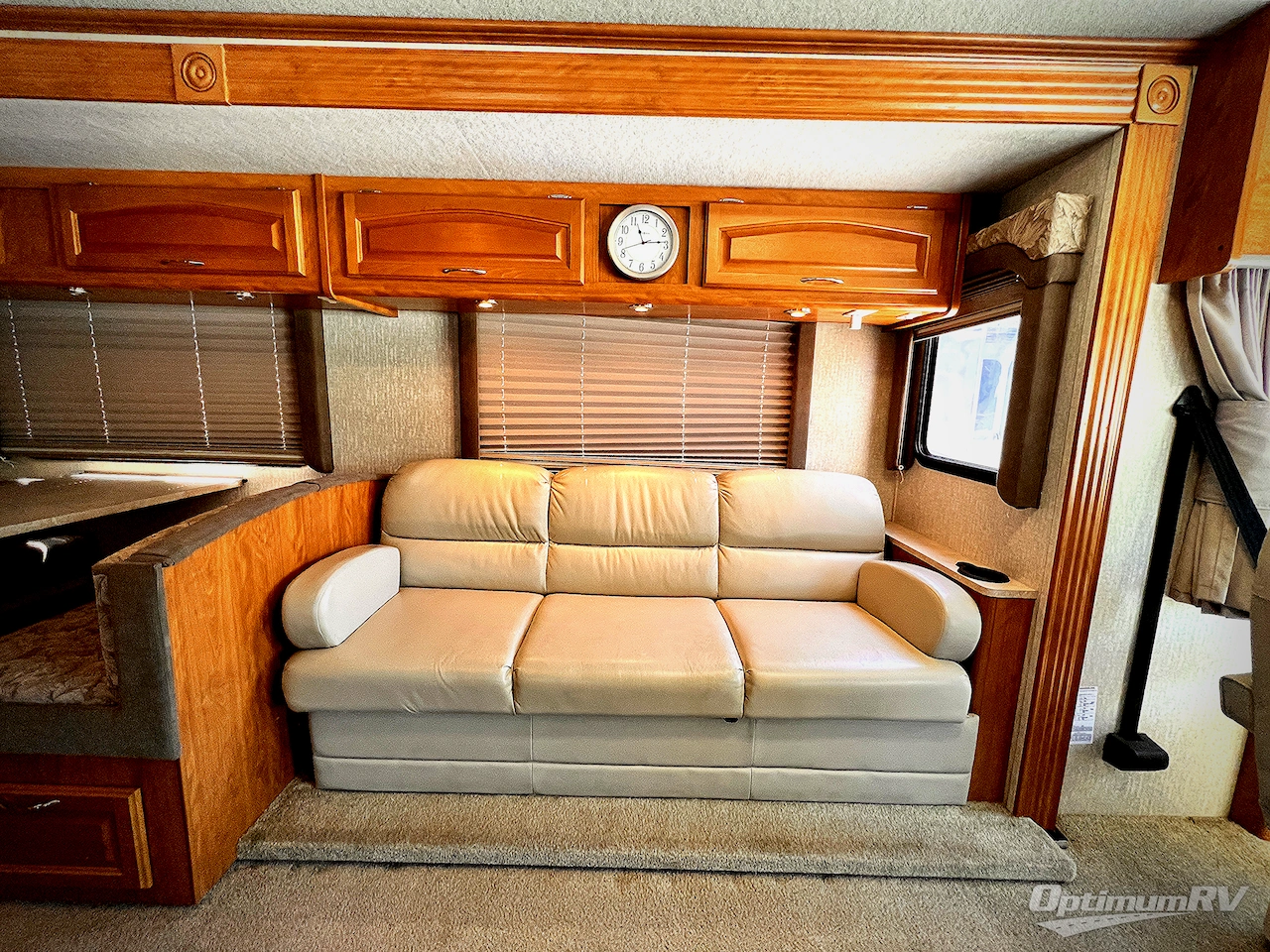 2008 Fleetwood Terra LX 34N Photo 8