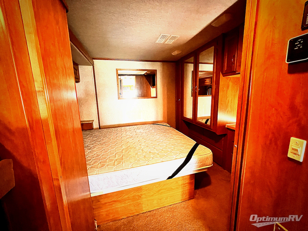 2008 Fleetwood Terra LX 34N Photo 20