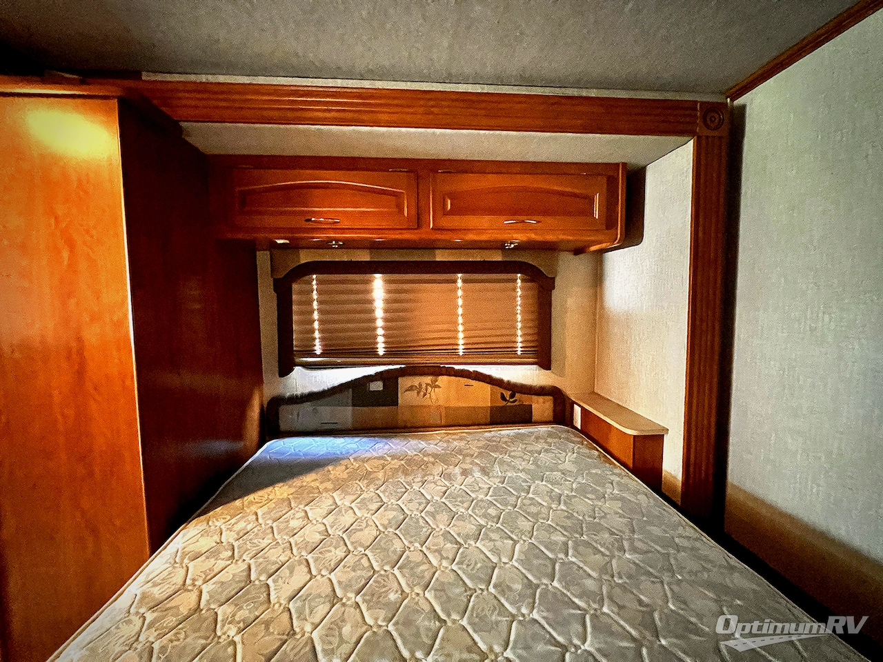 2008 Fleetwood Terra LX 34N Photo 22