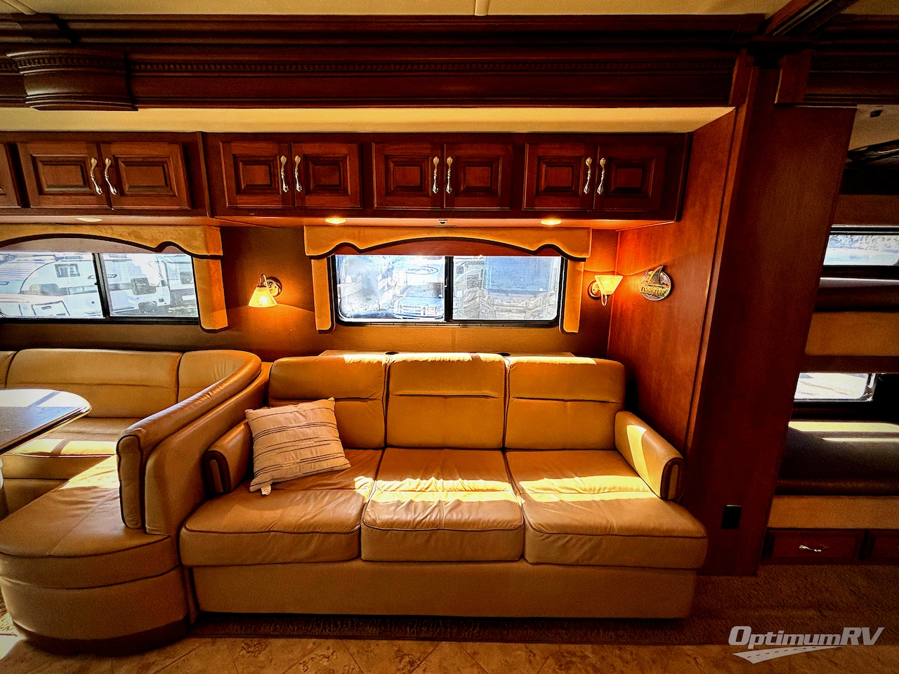 2012 Fleetwood Discovery 40G Photo 18