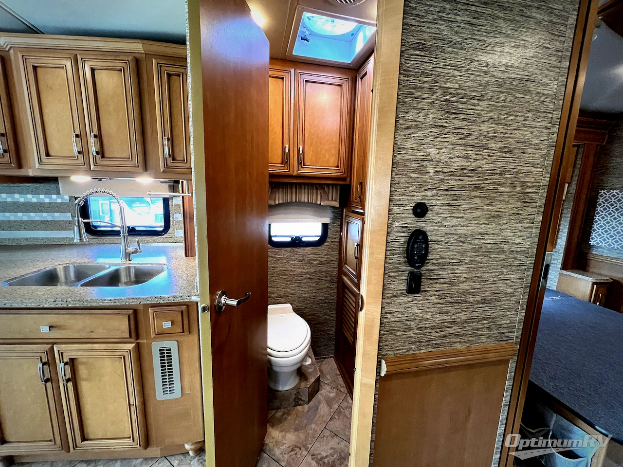 2016 Newmar Ventana 3709 Photo 16