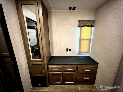 2021 Palomino Puma Destination 39DBT RV Photo 4