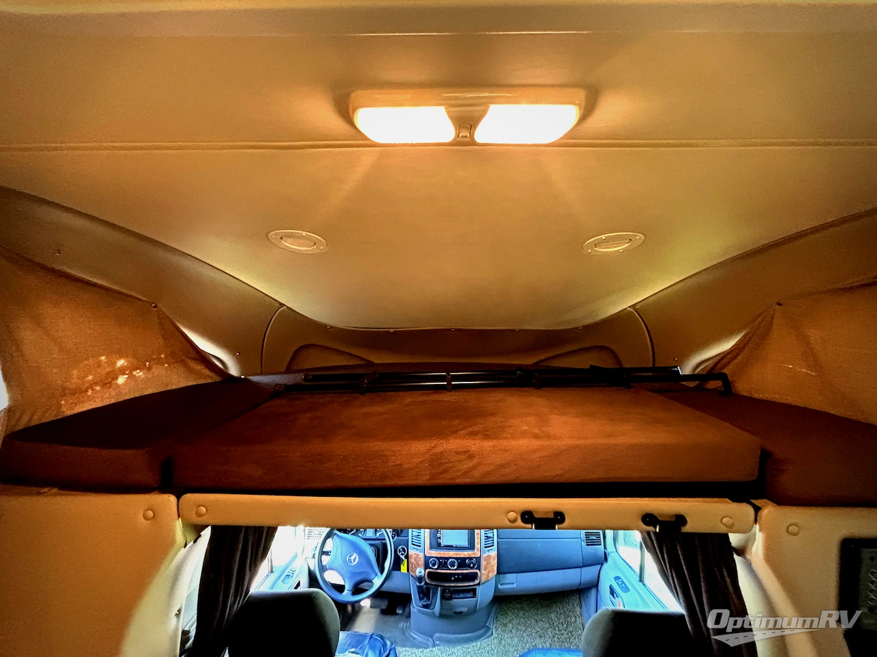 2015 Thor Siesta Sprinter 24SA Photo 11