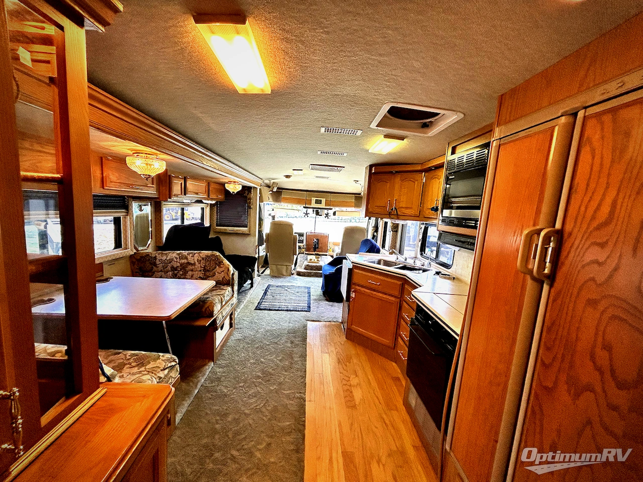 1999 Fleetwood Pace Arrow Vision 36B Photo 5