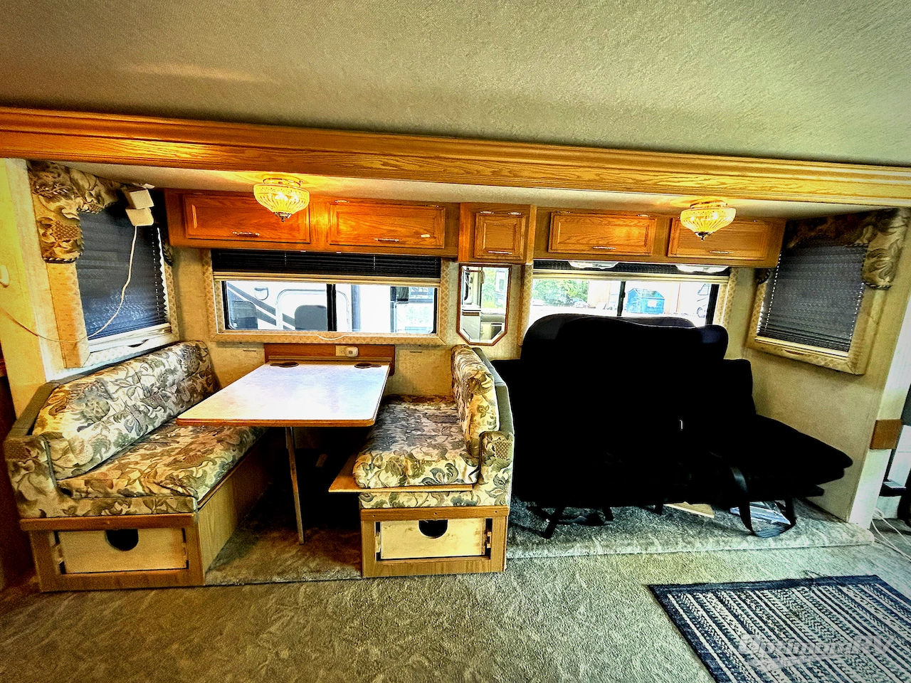 1999 Fleetwood Pace Arrow Vision 36B Photo 6