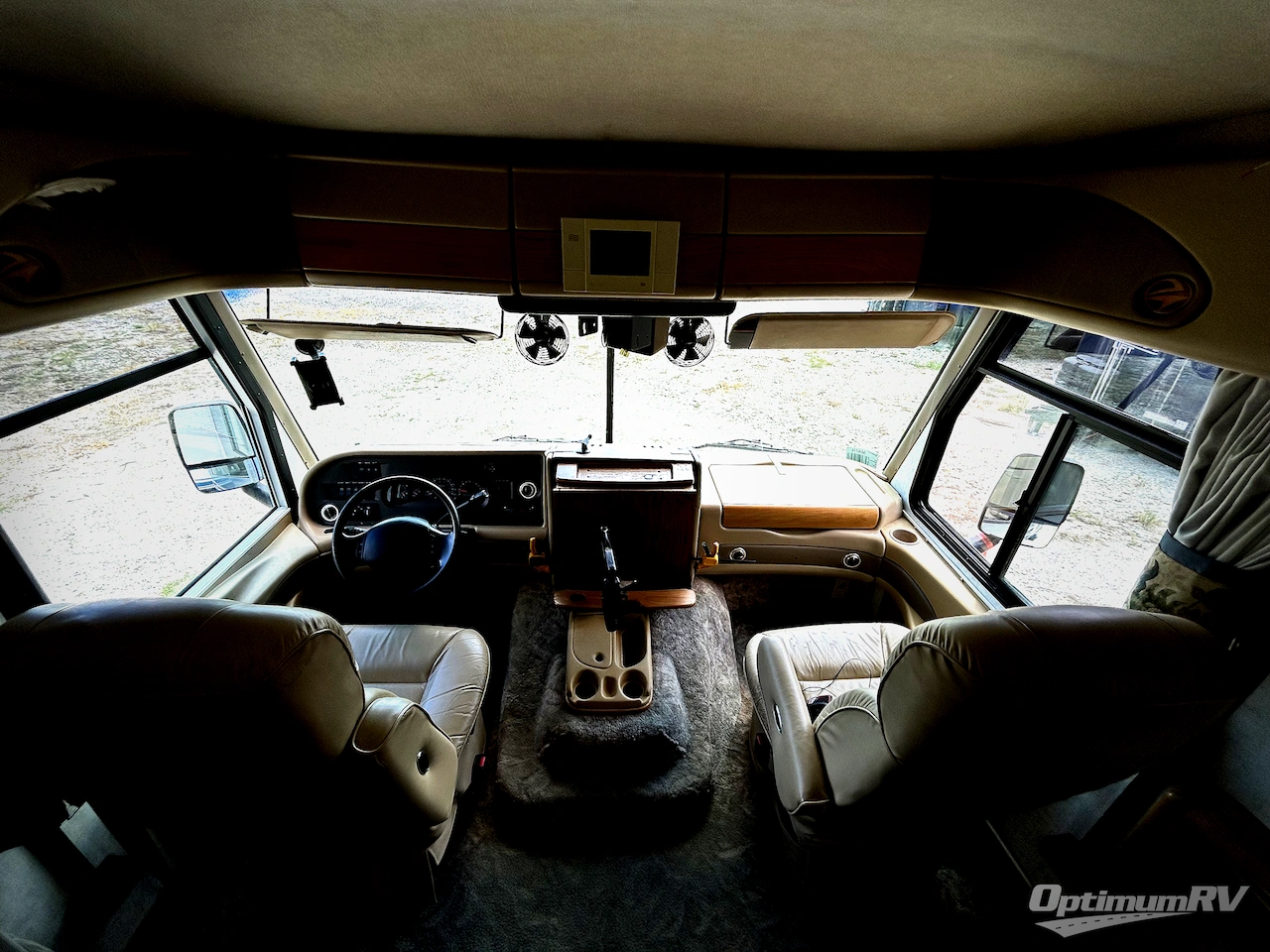 1999 Fleetwood Pace Arrow Vision 36B Photo 7