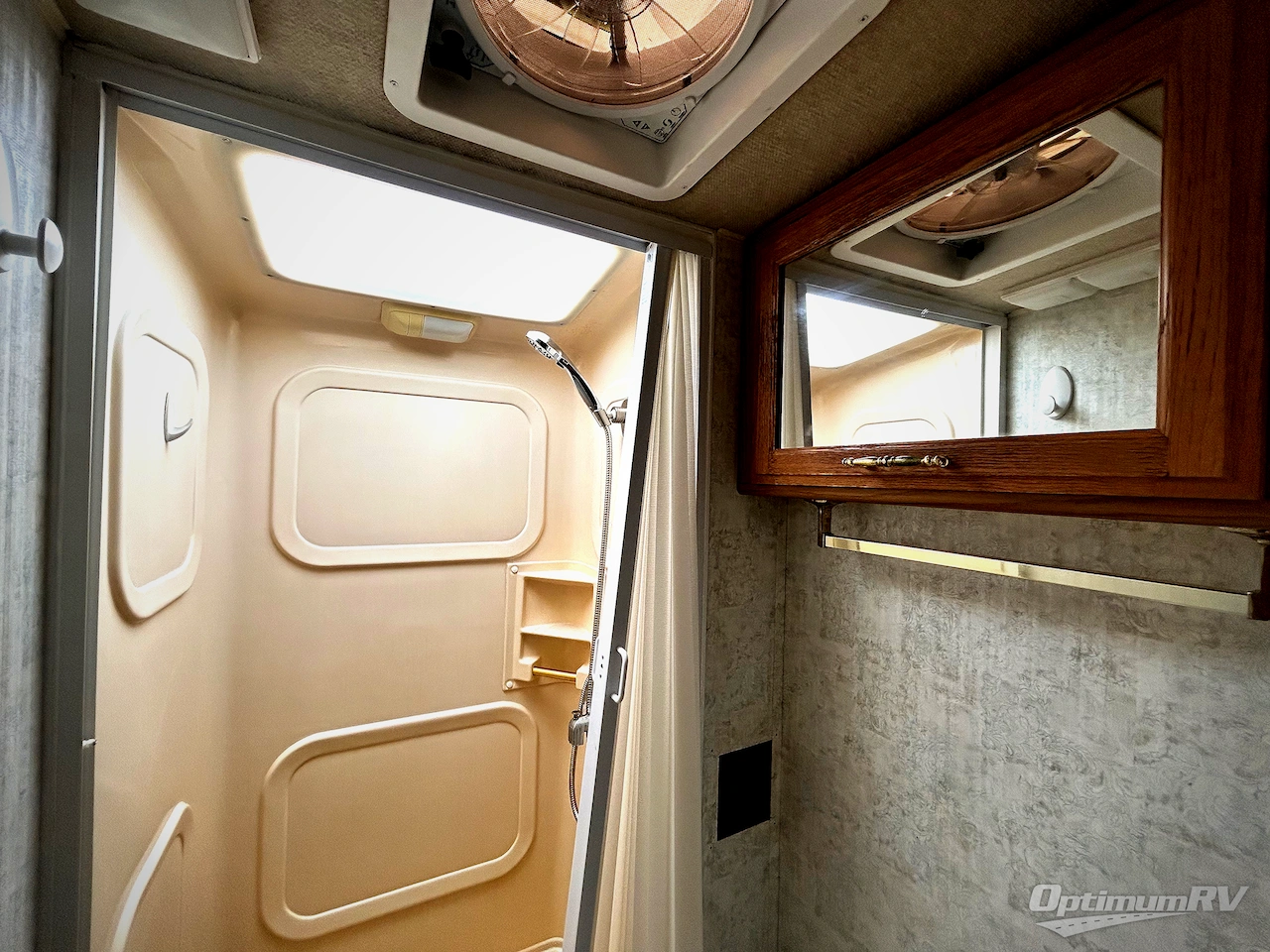 1999 Fleetwood Pace Arrow Vision 36B Photo 13