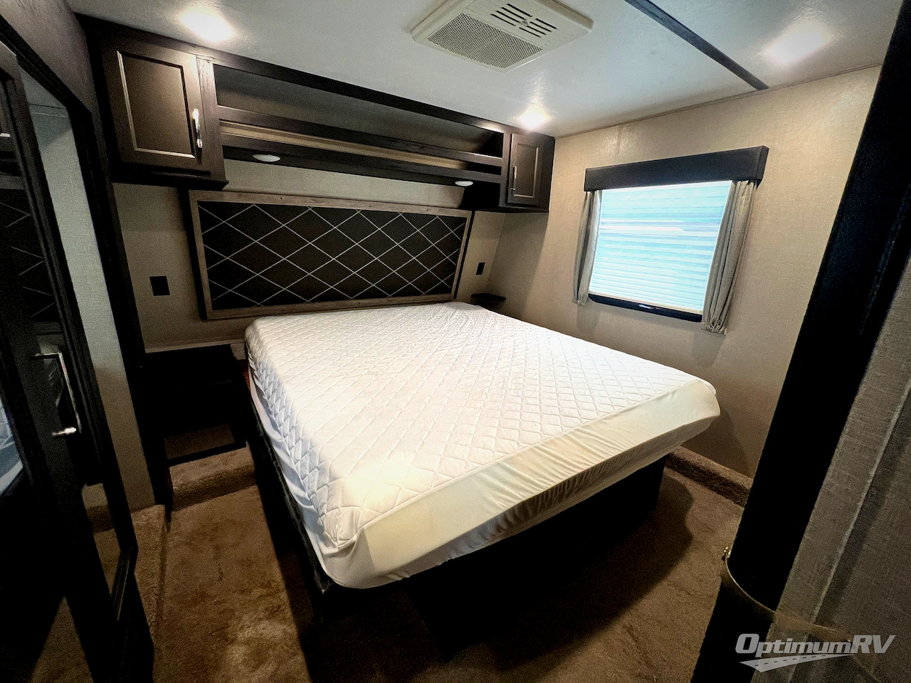 2018 Keystone Impact 351 Photo 19