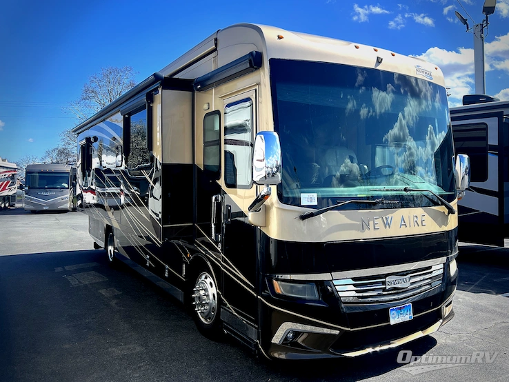 2018 Newmar New Aire 3343 RV Photo 1