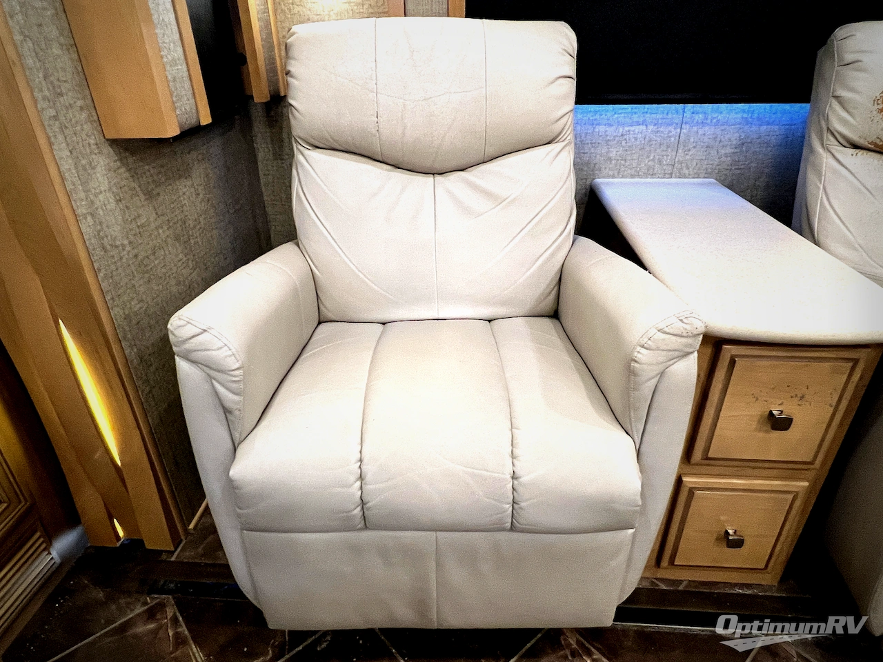 2018 Newmar New Aire 3343 Photo 12