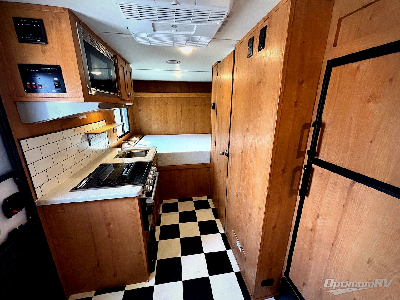 2022 Riverside Retro 165 Photo 4