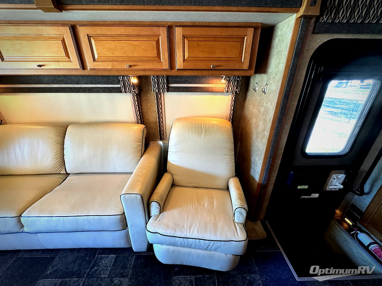 2013 Itasca Sunova 33C Photo 12