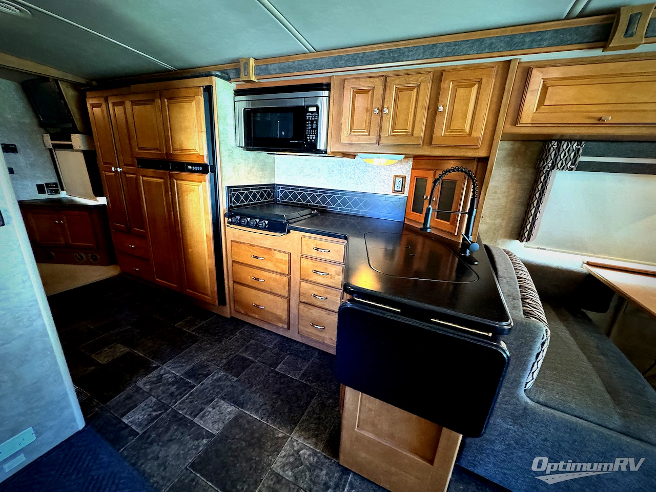 2013 Itasca Sunova 33C Photo 14