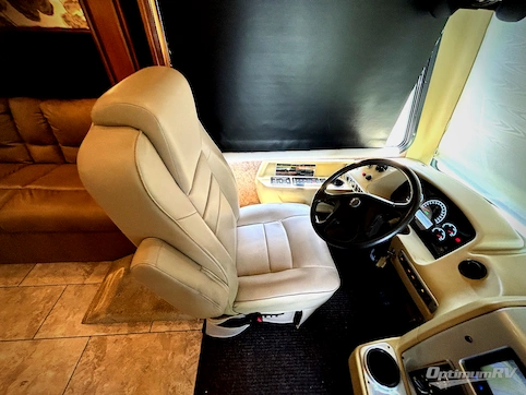 2015 Tiffin Allegro Breeze 32 BR RV Photo 2