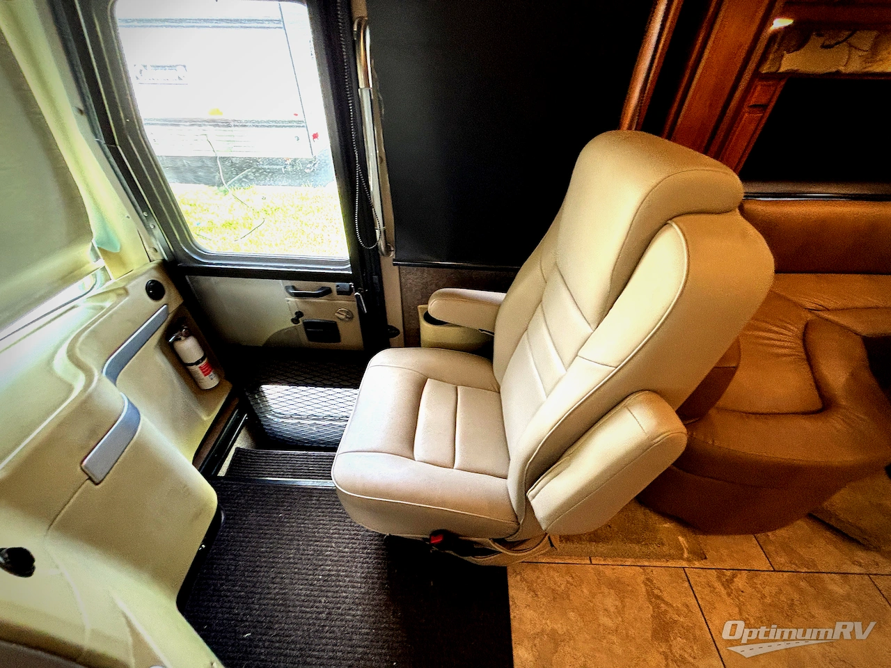 2015 Tiffin Allegro Breeze 32 BR Photo 9