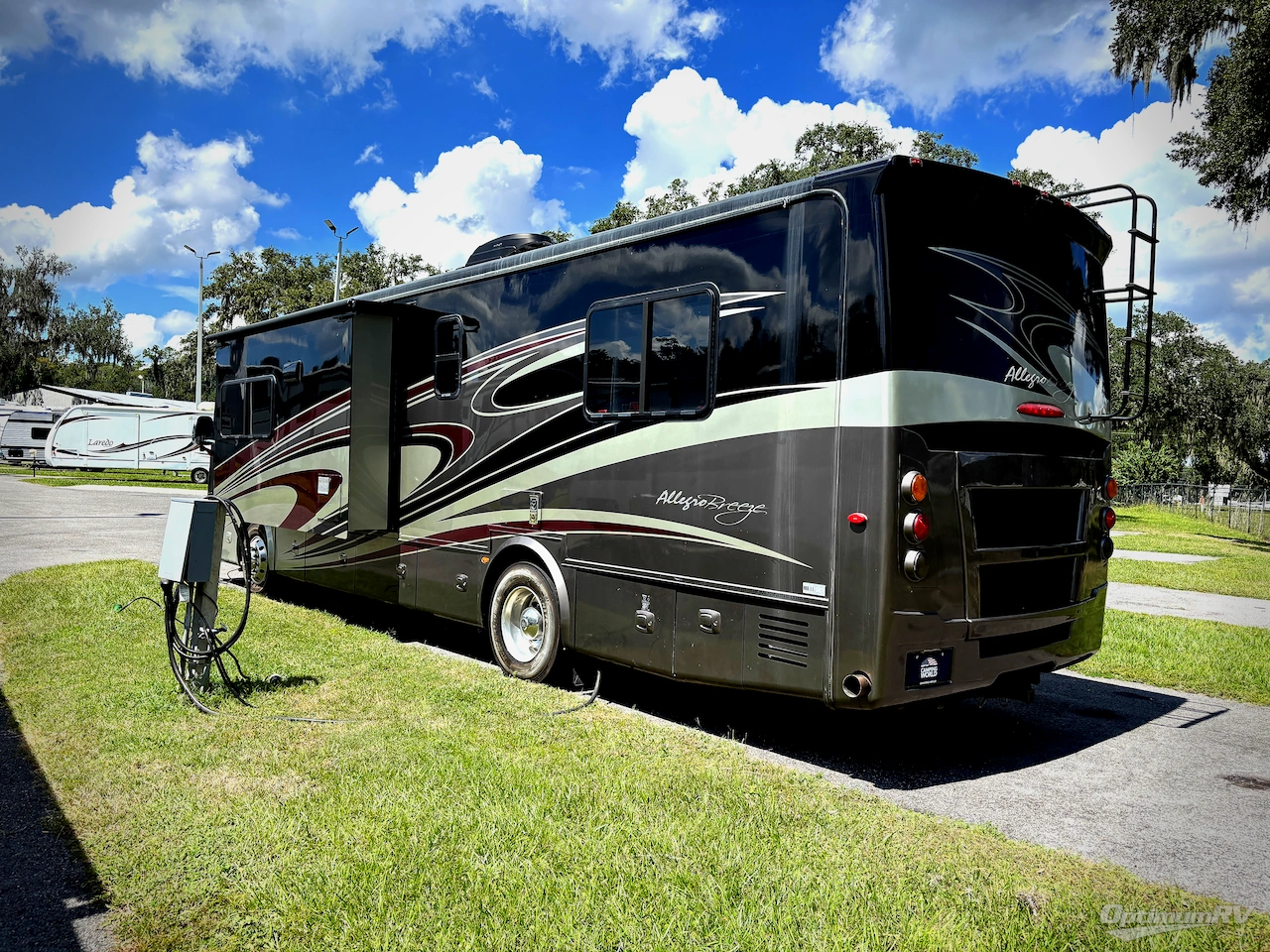 2015 Tiffin Allegro Breeze 32 BR Photo 3