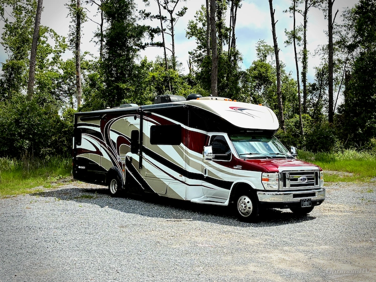 2014 Itasca Cambria 30J RV Photo 1