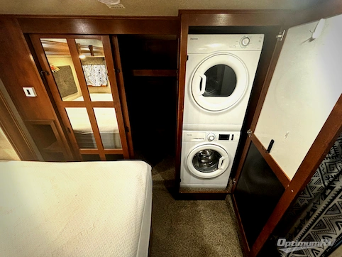 2018 Heartland Bighorn Traveler 39MB RV Photo 4