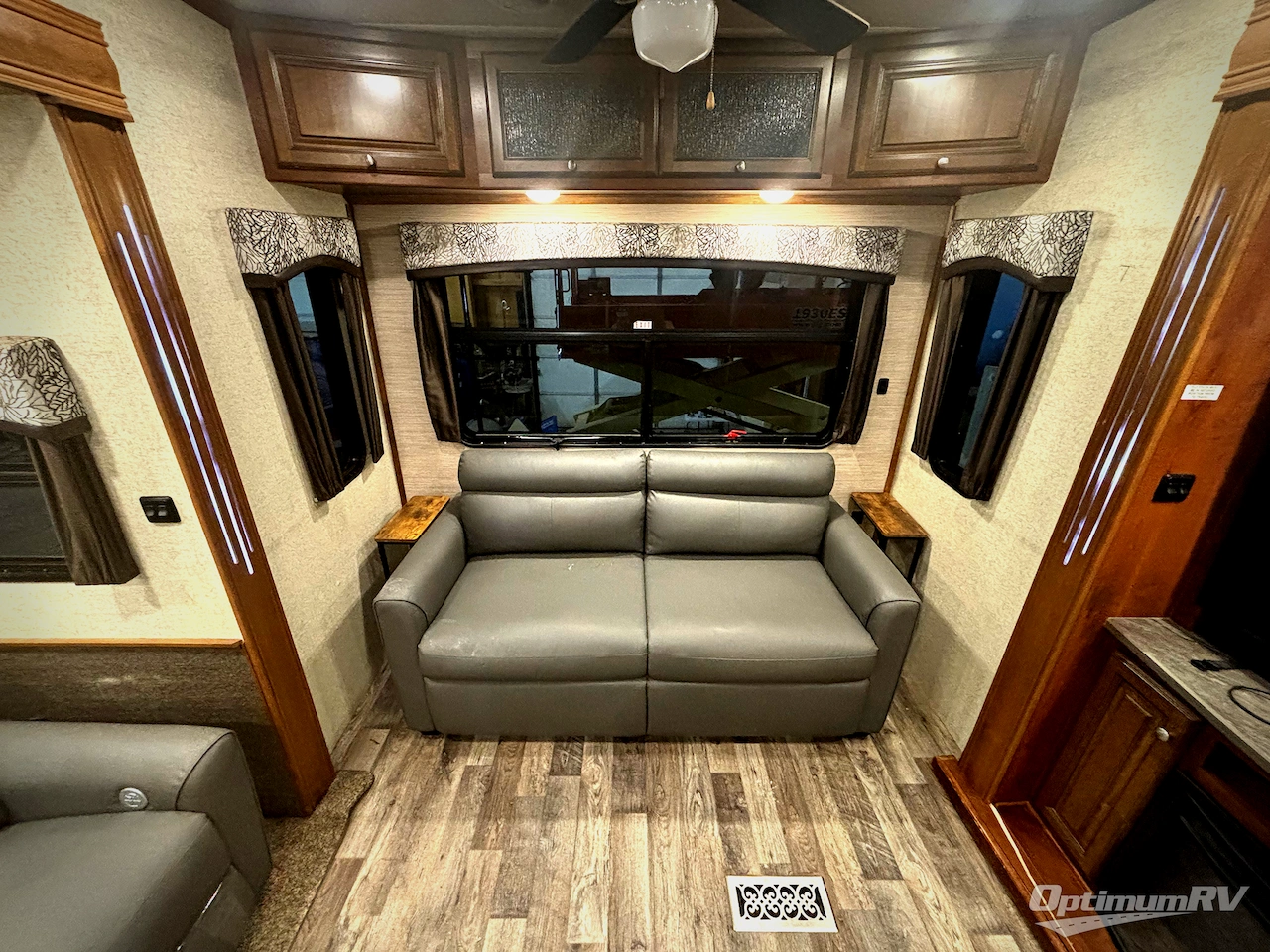 2018 Heartland Bighorn Traveler 39MB Photo 7