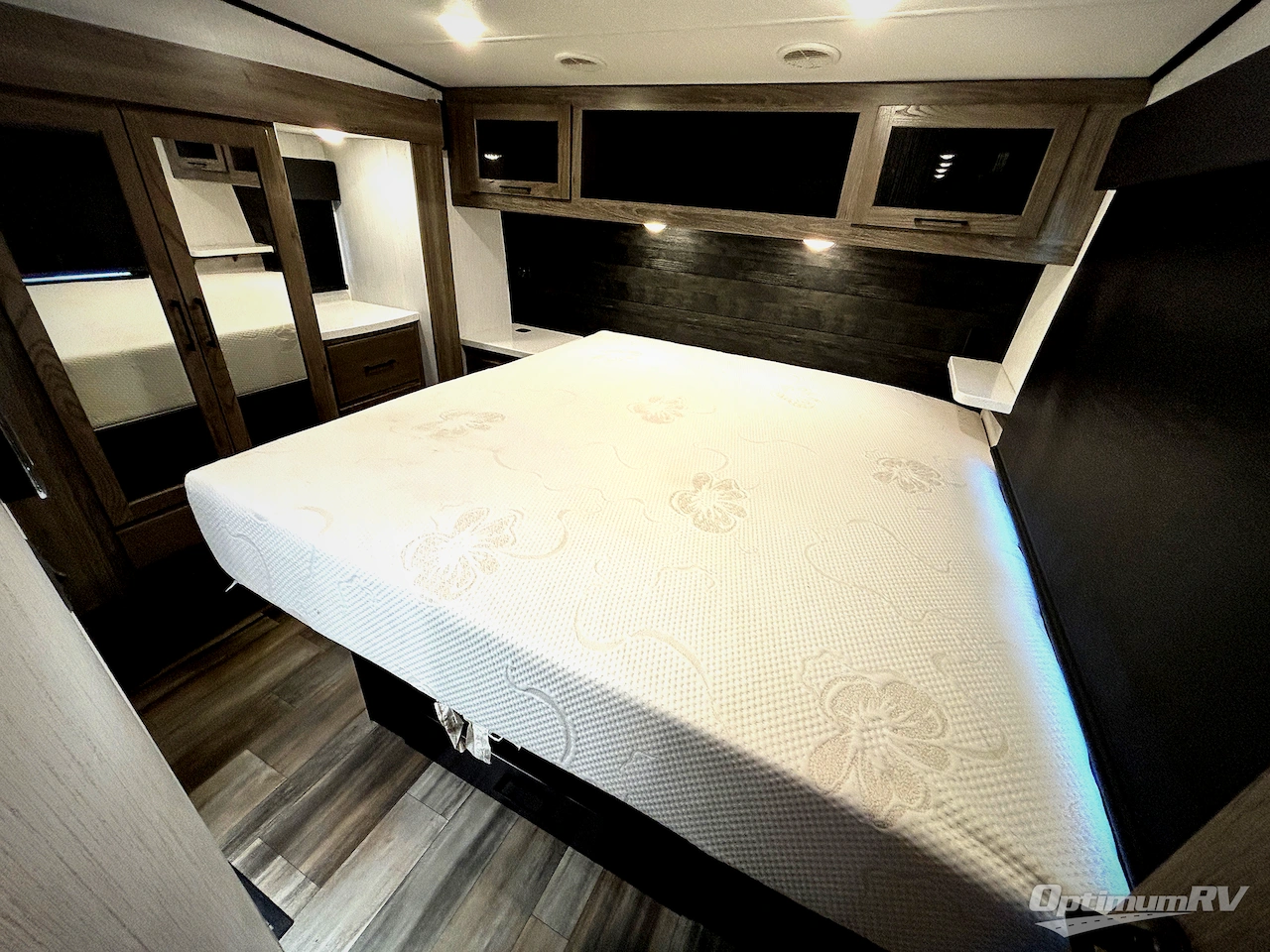 2022 Heartland Road Warrior 375 Photo 8