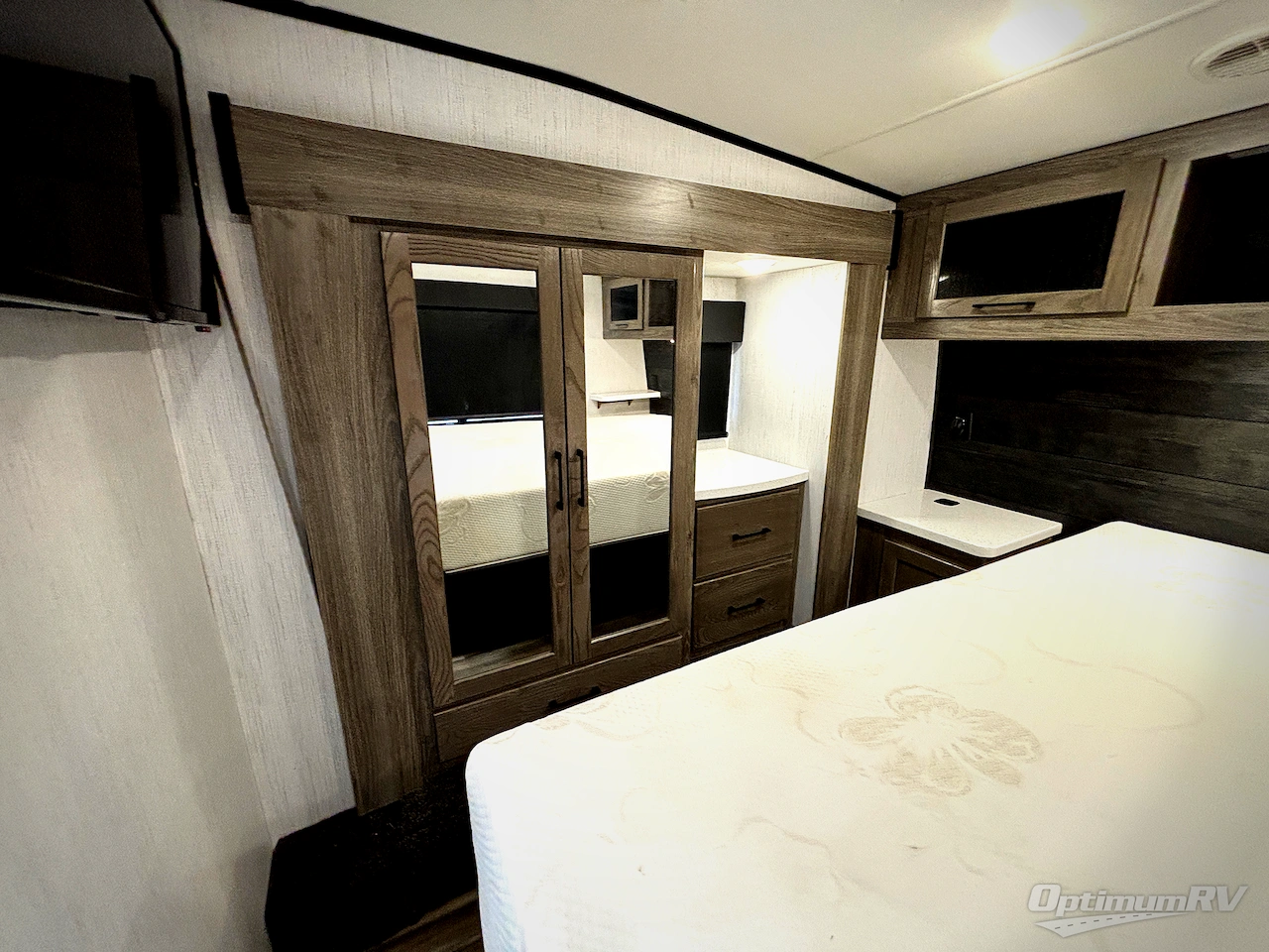 2022 Heartland Road Warrior 375 Photo 9